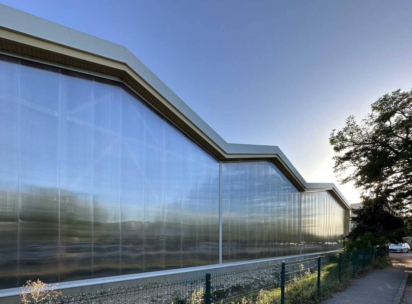 Les Portes de la Soie - parc d'activités nouvelle génération - Vaulx-en-Velin (69) - Z Architecture - chantier, détail matériau façade