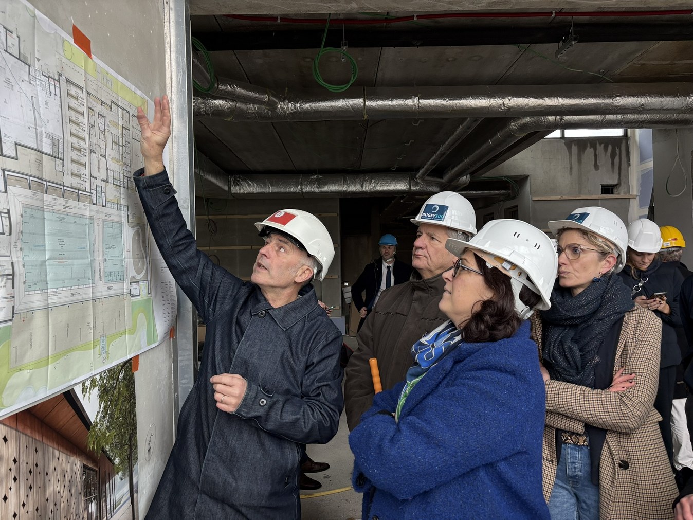 Réhabilitation du centre nautique intercommunal - Belley (01) - Z Architecture - visite de la ministre des sports Marina Ferrari